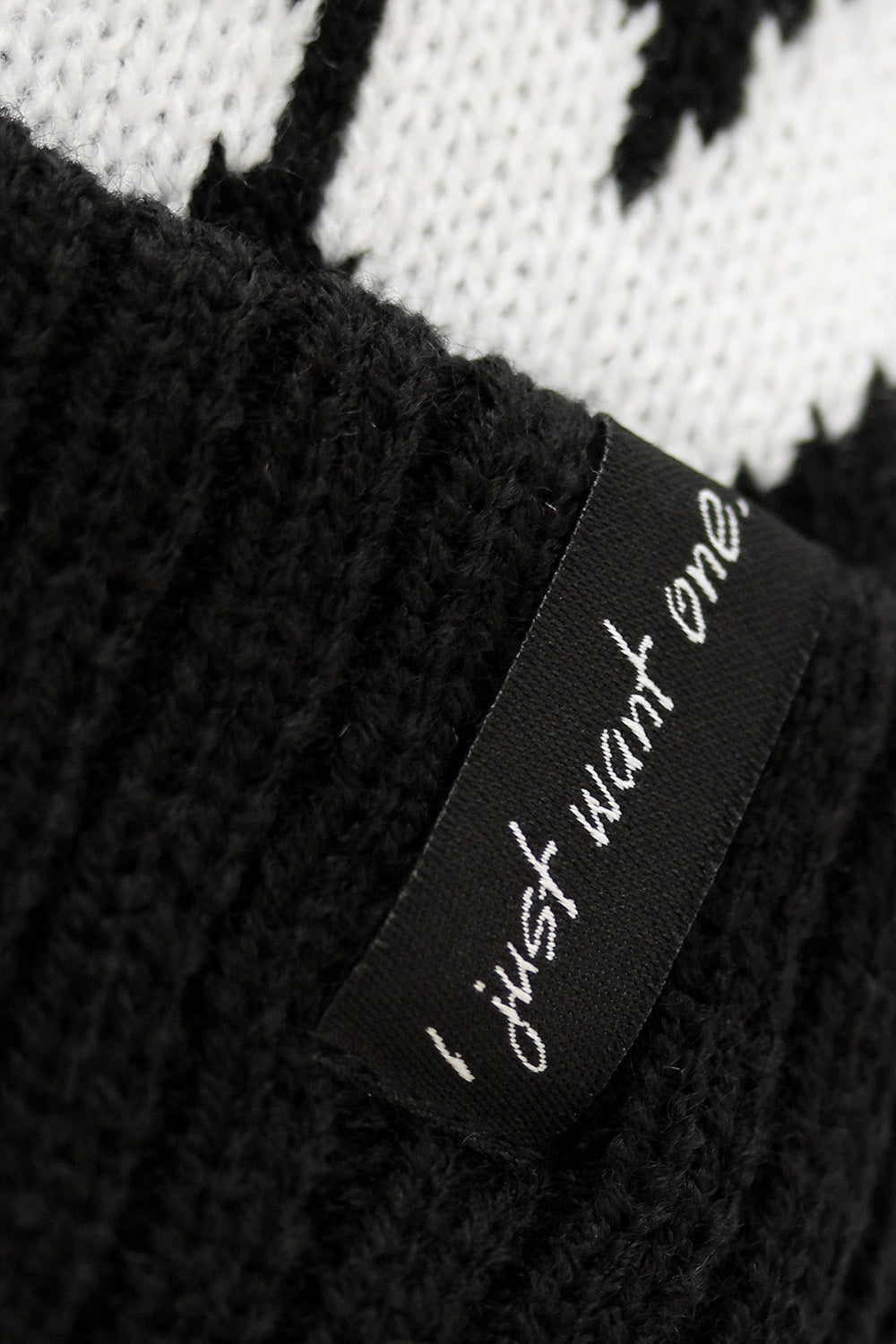 HSV CLASSIC CUFFED BEANIE